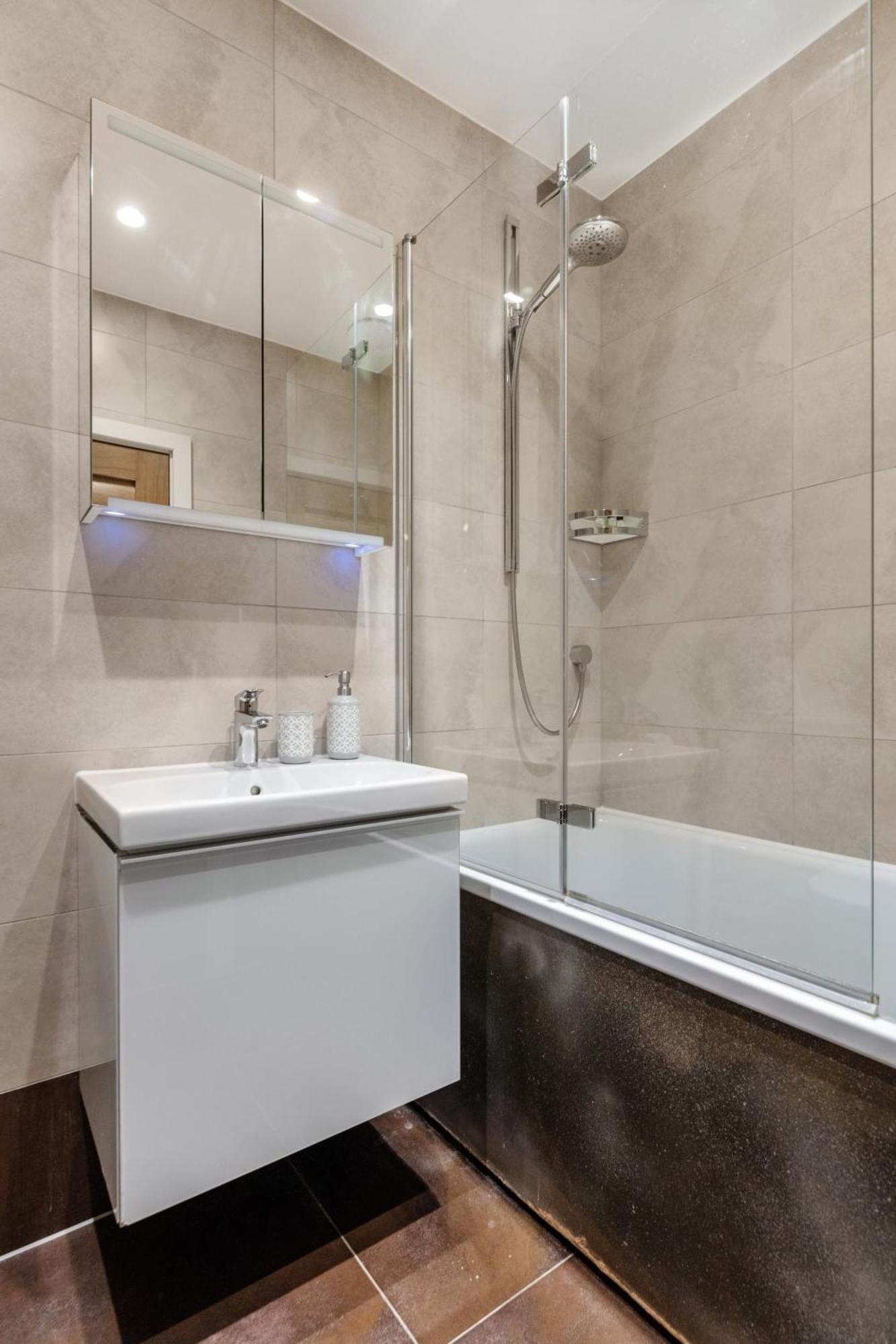 2Br In Soho - Charlotte Street - Cityapartmentstay London Bagian luar foto